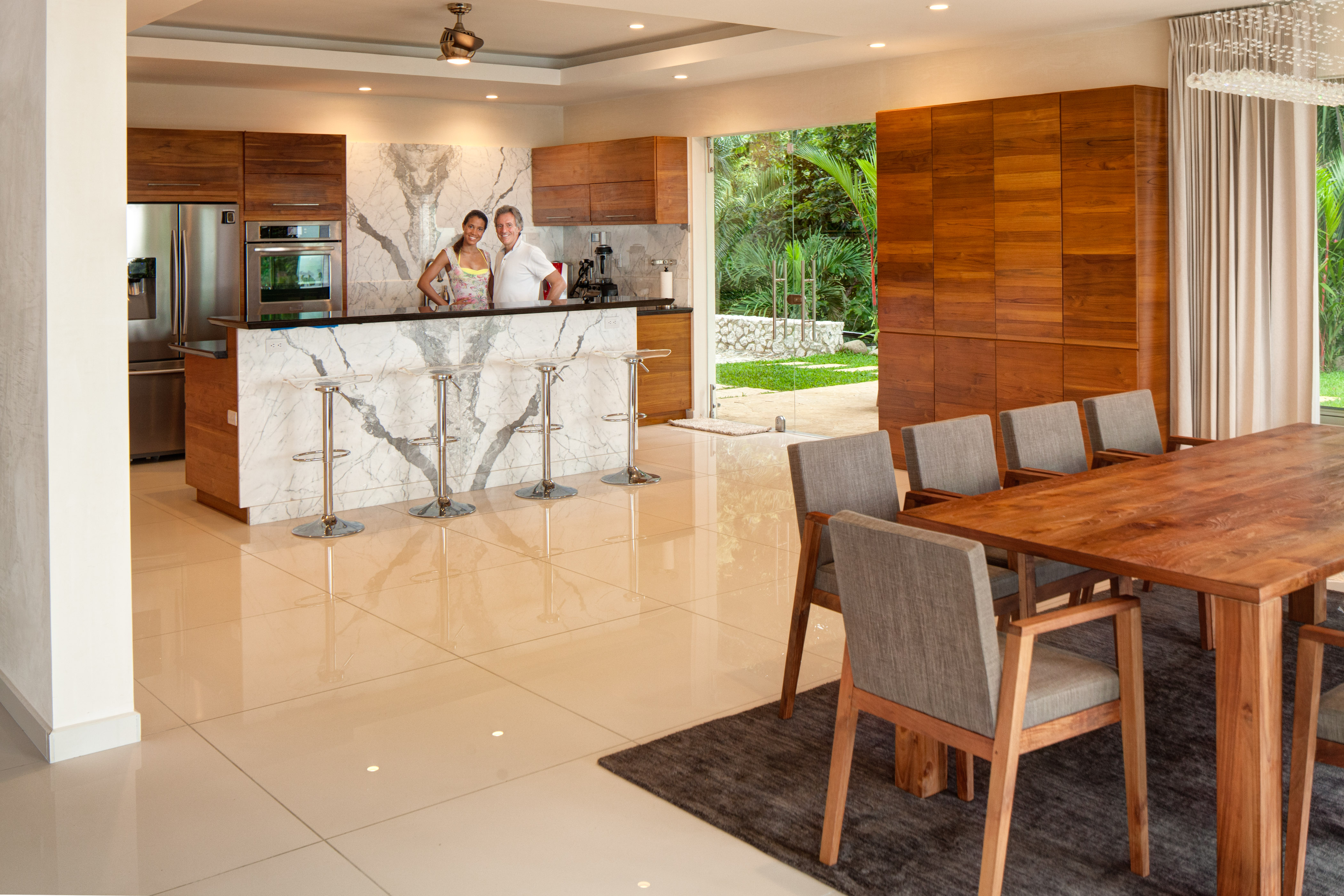 Interiors (_2